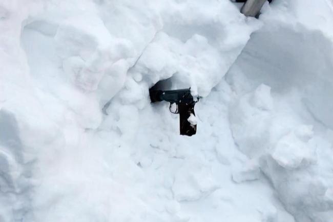 俄中将遇袭细节曝光:身中3枪拼死反击 袭击者被控恐怖主义罪名