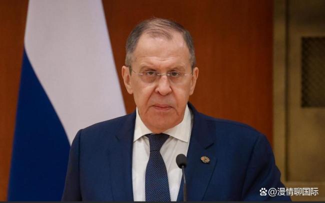 泽连斯基承认美国要求乌方作出妥协 美方施压下的无奈之举