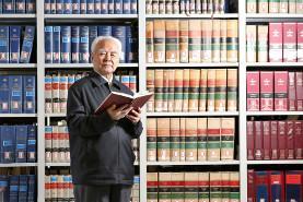 98岁法学家高铭暄为师生寄语 新春祝福与期望