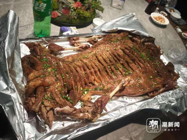 谁在定义年夜饭的“年味” 从餐桌到场景的变迁