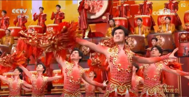 盘点历届春晚的重庆元素 星光璀璨山水情