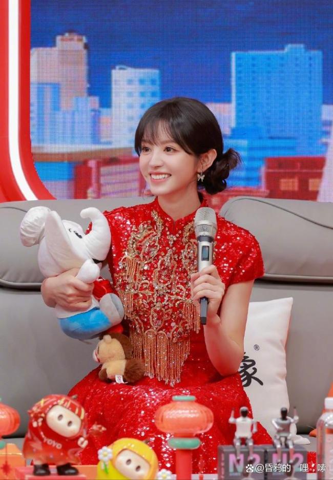 田曦薇春晚洋囝囝 甜妹魔力醒目舞台