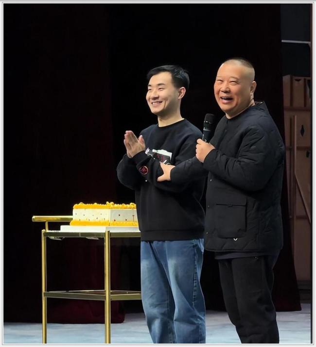 新娘结婚当天才知道伴郎团全是帅哥 郭德纲的深藏偏爱