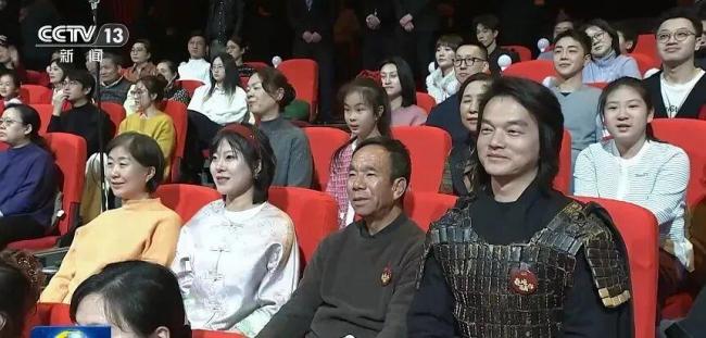 春晚观众席原来都是熟面孔 星光熠熠劳动者