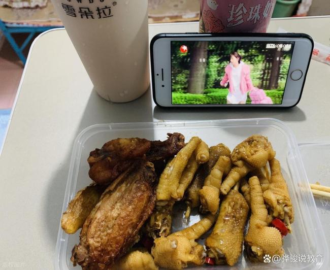 冯巩：我思死你们了 春晚缅想再现