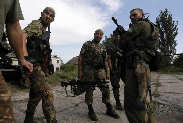 过去一年乌克兰溃败在哪些方面 三重崩溃叠加