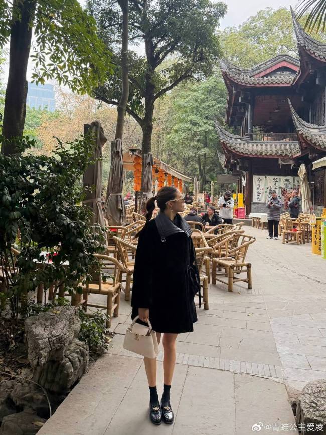 谷爱凌大跳台摘银：两月前曾在成都训练 成都训练助力夺牌