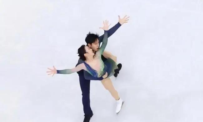 隋文靜/韓聰斬獲冬奧雙人滑第五！日本組合逆襲奪冠，德國(guó)摘銅 傳奇再續(xù)冰上夢(mèng)