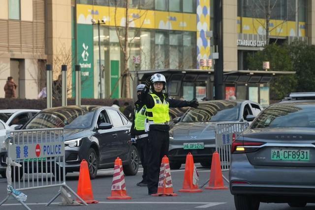 上国际滩豫园春节迎“大考” 吉利看管进行时