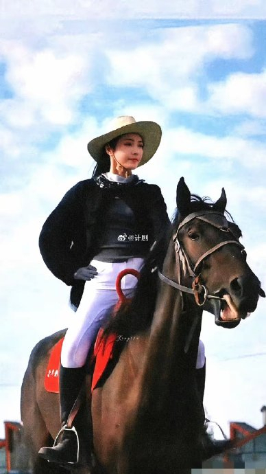 《镖人》燕子娘的江南底色最戳人 媚骨藏锋演绎鲜活角色