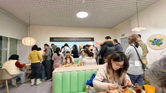 中國游客被困俄羅斯極光村超40小時 惡劣天氣致滯留
