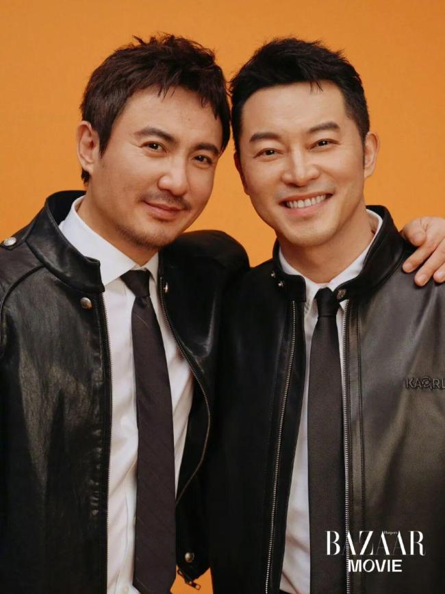 沈腾沙溢两雄兵艺校草同框 伯仲情燃爆春节档