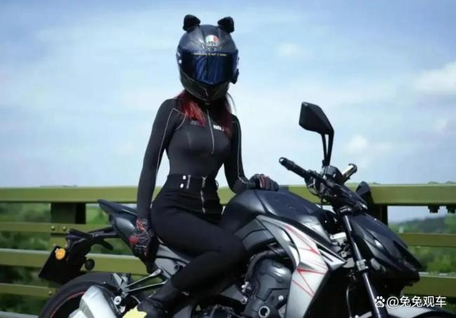 一飛沖天的女騎回應車技不過關 技術故障還是操作失誤？