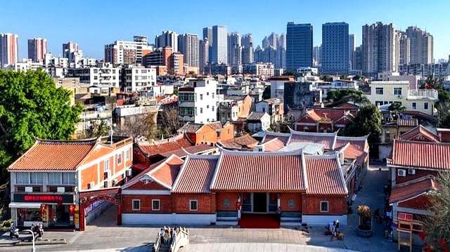 福建泉州日均接待游客超200萬人次 古城熱度不減