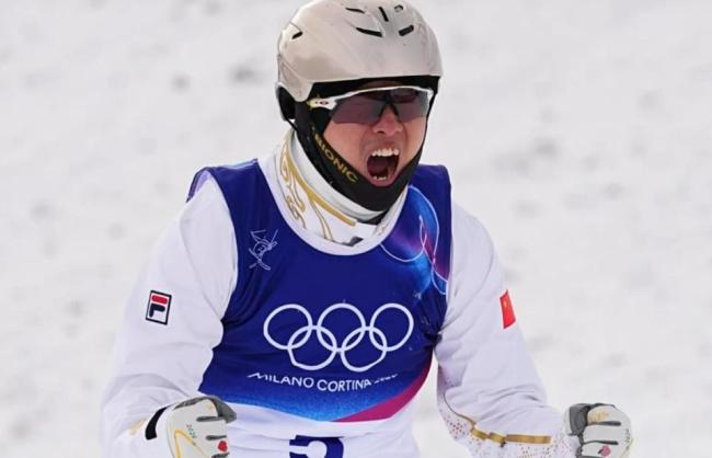 冬奥今日看点:“金牌伉俪”携手出战 雪上梦之队再冲冠