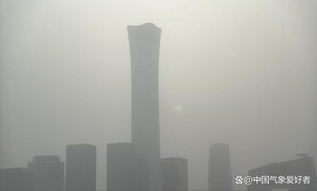 狂风暴雪沙尘暴正在南下 极端天气突袭全国