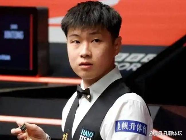 赵心童夺2026斯诺克球员锦标赛冠军 四连鞭逆转夺冠