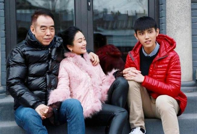 陈飞宇仍是这样会演纯爱