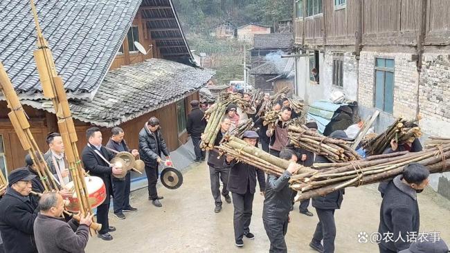 黎平平天村:百年送柴拥军习俗 新春赓续荣光