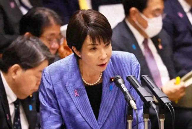 日本右翼从未放弃再军事化 日本集体右转信号显现