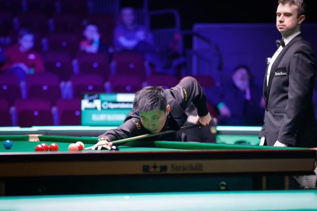 赵心童单杆111分创赛季61杆破百，逼近丁俊晖纪录 中国斯诺克新星崛起