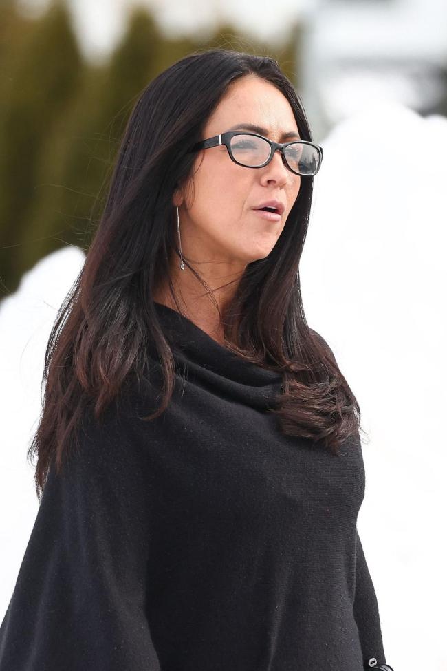 希拉里抨击美国议员 会上偷拍引发争议