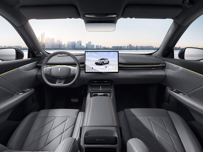 手机存储芯片3个月暴涨超300% 汽车内存供应告急