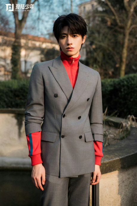 朱志鑫发秀场图