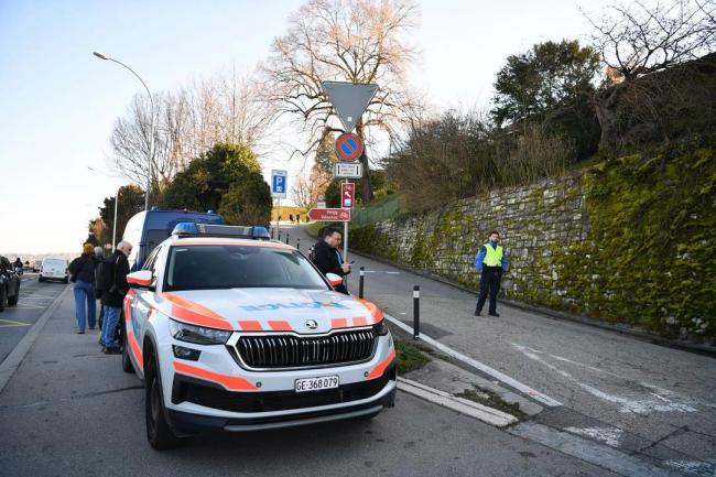 战争风险迫近 伊朗进入“不眠夜” 军事部署完成形势紧张