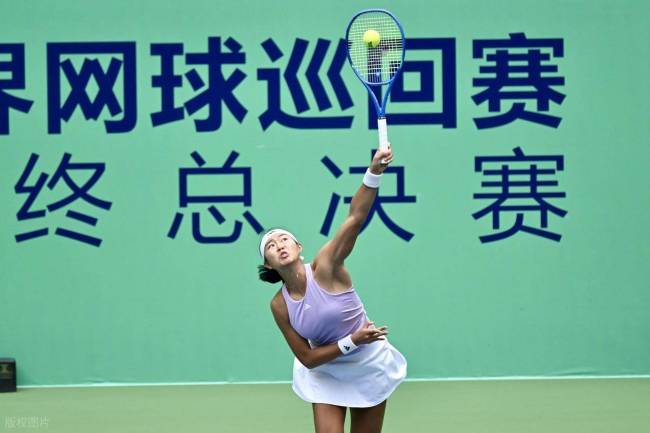 中国女网17岁1米80混血新星崛起 成人赛连胜引发关注