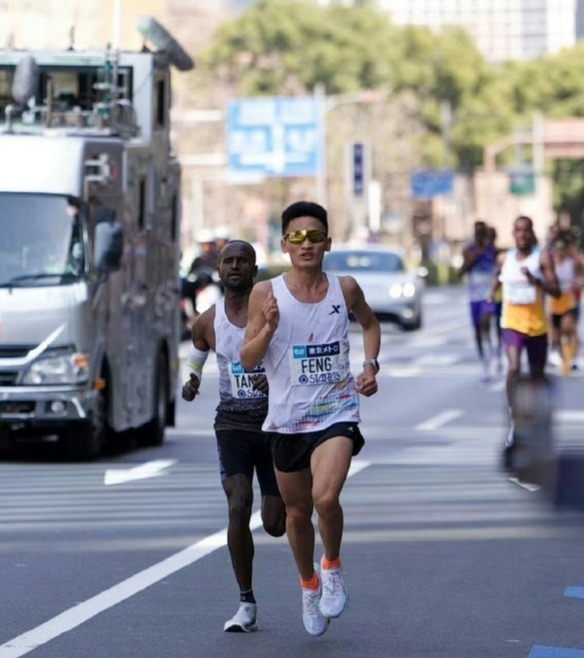 丰配友刷新男子马拉松全国纪录 中国速度闪耀东京