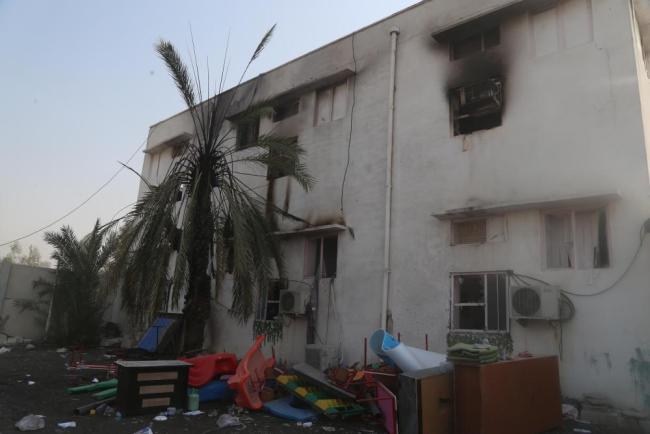 镜头直击丨遭袭击的伊朗米纳卜市小学