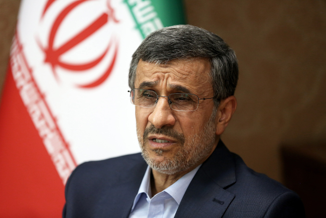 外媒：伊朗前总统内贾德遇袭身亡 消息震惊国际社会