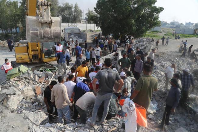 镜头直击丨遭袭击的伊朗米纳卜市小学