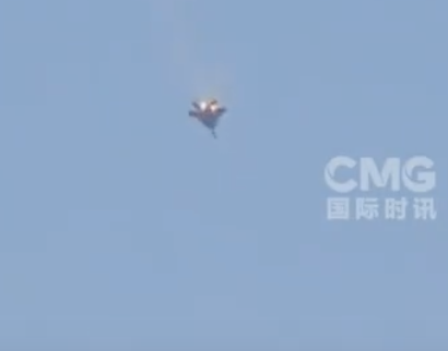 现场：伊朗称其击落美国F-15战斗机