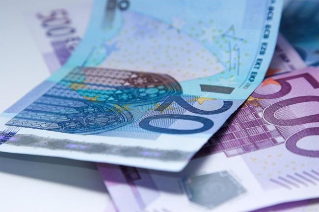 人民币史诗级大涨背后藏着哪些机会 数据与逻辑解析