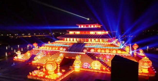 河南地标化身AI花灯点亮元宵夜 光影诉说中原故事