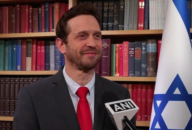 以官员对伊朗学校遇袭避而不答