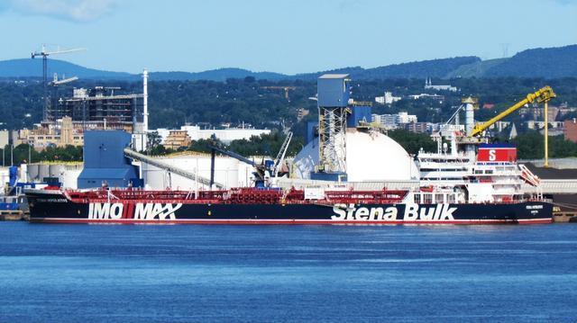 美军宣称摧毁伊朗海军，伊朗反击强硬 误判代价惨重