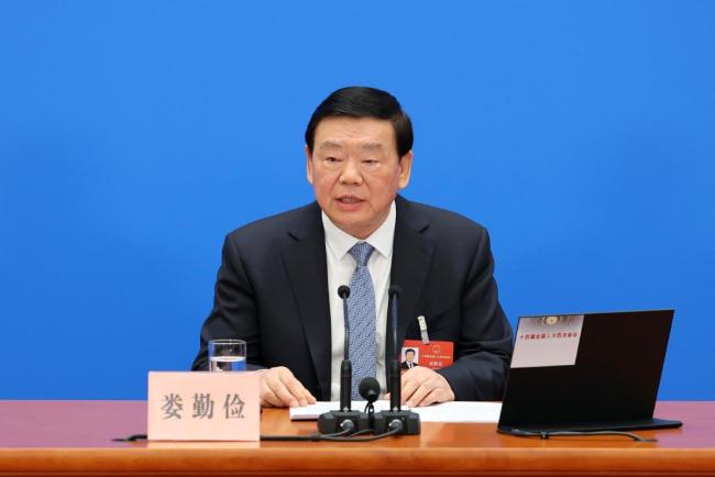 人大会议发言人答中国日报记者问 介绍大会议程与工作