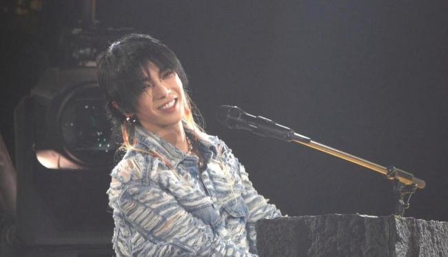 华晨宇好稳 购地建演唱会基地引发热议