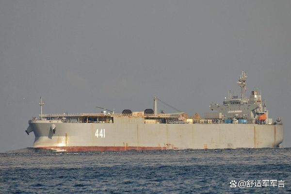 伊朗南部阿巴斯港等地遭密集空袭 中东战局升级