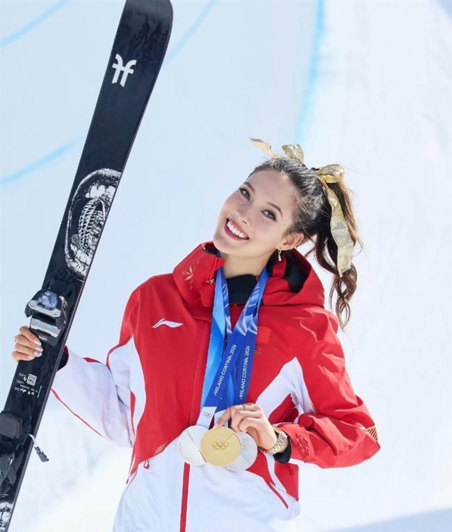 谷爱凌晒凌晨跑步视频，6天横跨3大洲4个国家，冬奥会后行程起飞