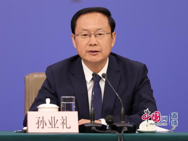 这场记者会直面百姓关心事 多部门回应民生热点