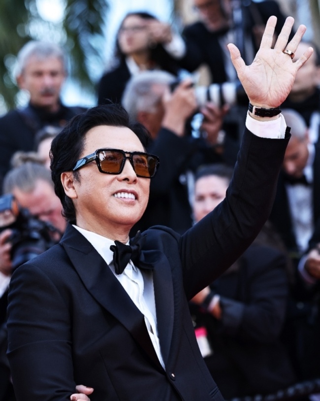 冯远征甄子丹廖昌永谈AI对行业影响