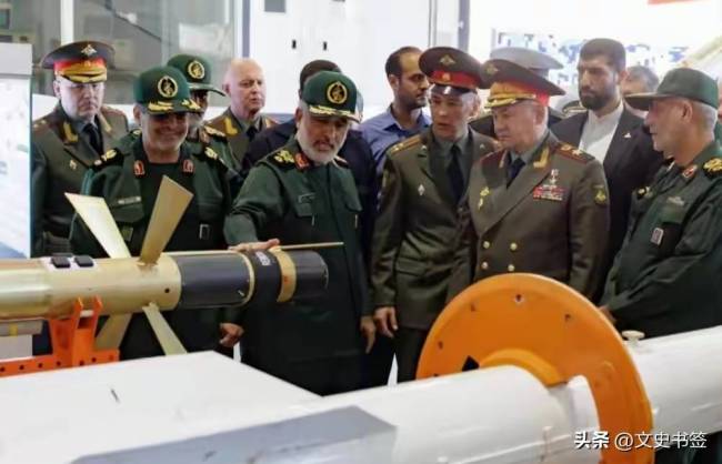 白宫回应美媒称俄向伊朗提供情报 美俄博弈加剧中东紧张局势