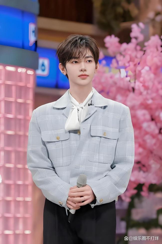 JYP从JYP辞职了！JYP娱乐创始人朴振英辞职、李羲承退队、ZB1解散同日发生，被网友称为“K-POP 310大地震”