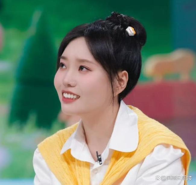 李雪琴搂席吃一半去健身 自律狠人式瘦身