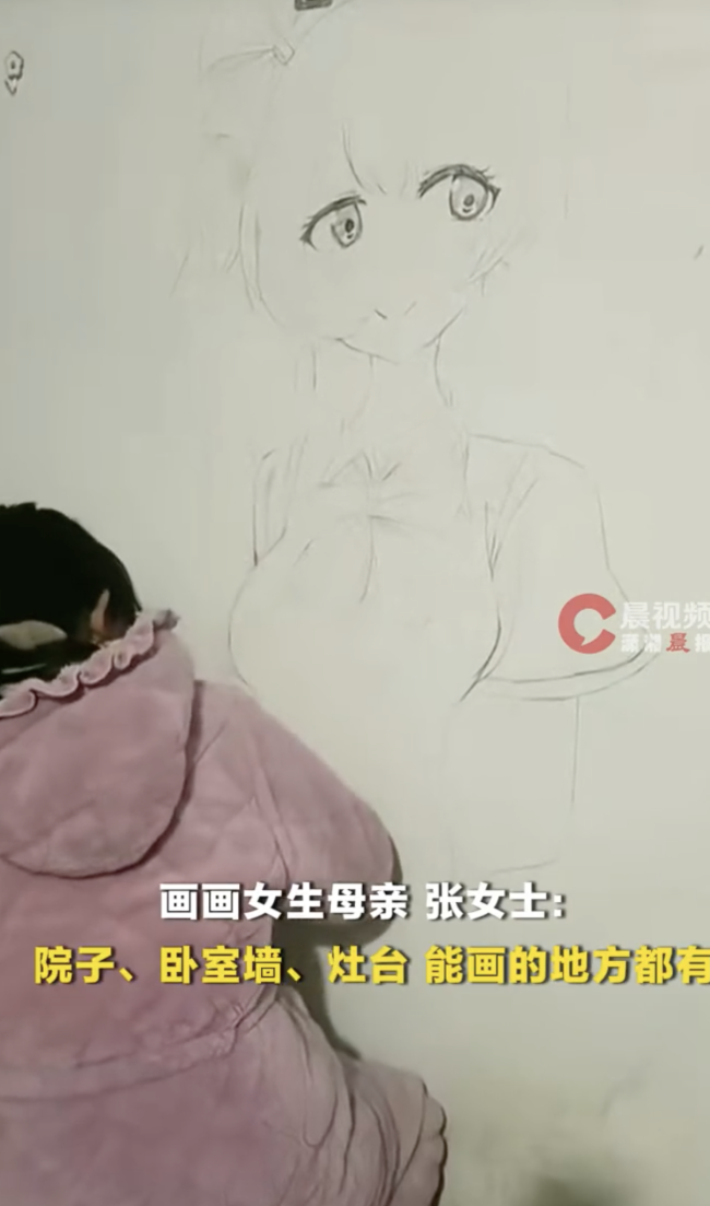 妈妈回应女儿用烧火棍在灶台作画 朴素话语藏教育真谛