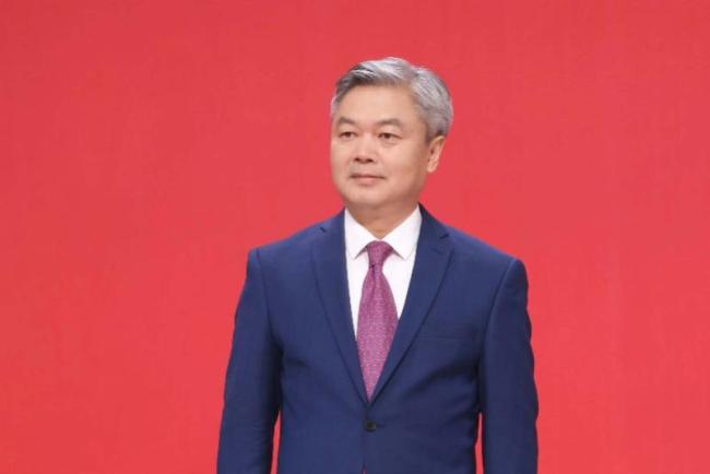 中传党委书记廖祥忠谈AI颠覆教育 系统性专业优化应对挑战